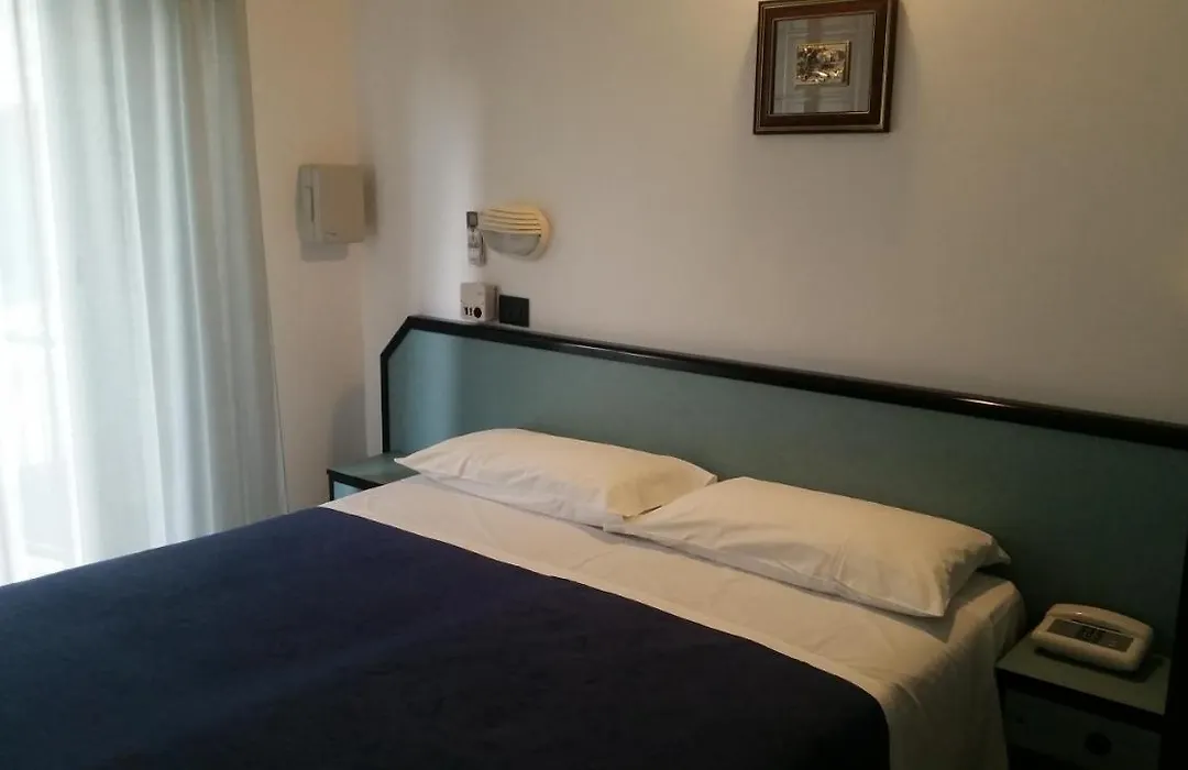 Hotel Caravelle-1